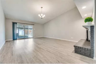 2043 Chatsworth Road, Carrollton, TX 75007 - Photo 9