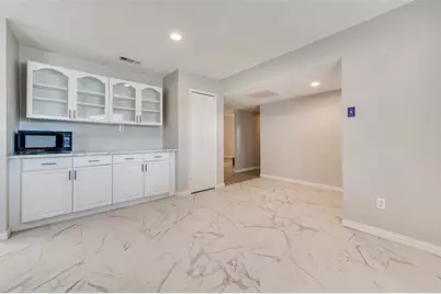 2043 Chatsworth Road, Carrollton, TX 75007 - Photo 7