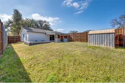 2043 Chatsworth Road, Carrollton, TX 75007 - Photo 23