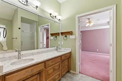 1201 E Apache Trail, Granbury, TX 76048 - Photo 17