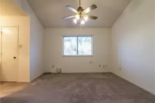 2121 Country Oaks Dr, Garland, TX 75040 - Photo 11