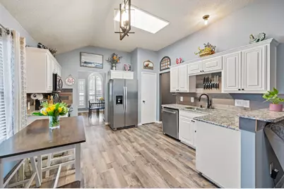 609 Oak Hollow Trail, Saginaw, TX 76179 - Photo 13