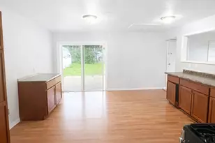 1413 Lindsey St, Fort Worth, TX 76105 - Photo 5