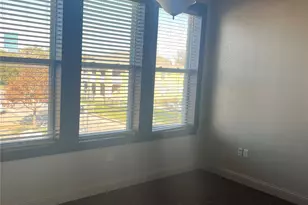 928 Lipscomb St, Fort Worth, TX 76104 - Photo 7