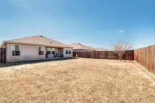 841 Glover Dr, Aubrey, TX 76227 - Photo 19