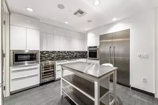 1505 Elm St, Dallas, TX 75201 - Photo 5