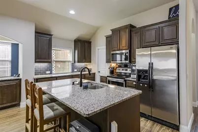 118 Gateway Drive, Alvarado, TX 76009 - Photo 5