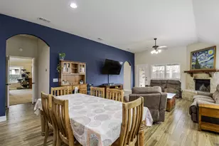 118 Gateway Dr, Alvarado, TX 76009 - Photo 31