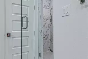 6028 Lewis St, Dallas, TX 75206 - Photo 31