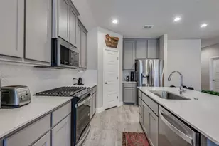 2012 Tawny Dr, Denton, TX 76205 - Photo 5