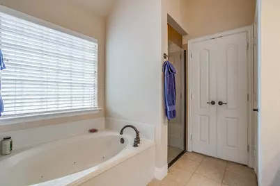 9815 Ravenswood Road, Granbury, TX 76049 - Photo 23