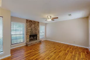 1912 N Irving Heights Dr, Irving, TX 75061 - Photo 5