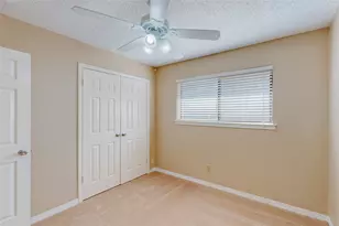 1912 N Irving Heights Dr, Irving, TX 75061 - Photo 27