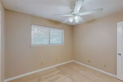 1912 N Irving Heights Drive, Irving, TX 75061 - Photo 25