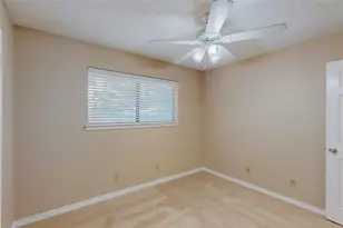 1912 N Irving Heights Dr, Irving, TX 75061 - Photo 25