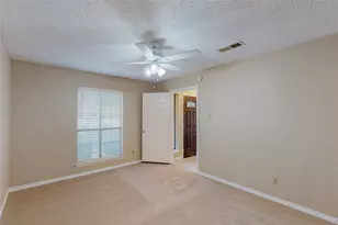 1912 N Irving Heights Dr, Irving, TX 75061 - Photo 33