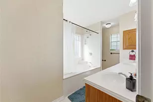 14529 County Rd 511, Venus, TX 76084 - Photo 19