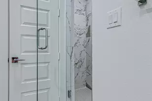 6028 Lewis St, Dallas, TX 75206 - Photo 35