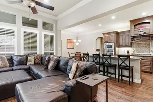 2115 N Hill Dr, Irving, TX 75038 - Photo 9