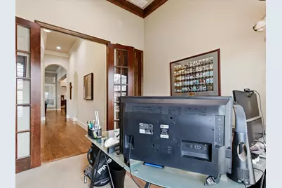2115 N Hill Drive, Irving, TX 75038 - Photo 31