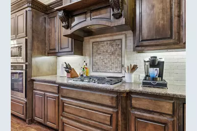 2115 N Hill Drive, Irving, TX 75038 - Photo 7