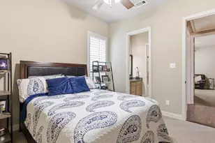 2115 N Hill Dr, Irving, TX 75038 - Photo 35