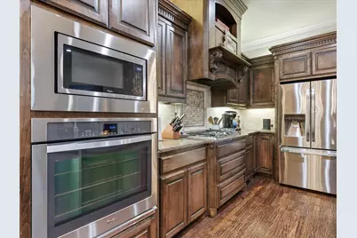2115 N Hill Drive, Irving, TX 75038 - Photo 5