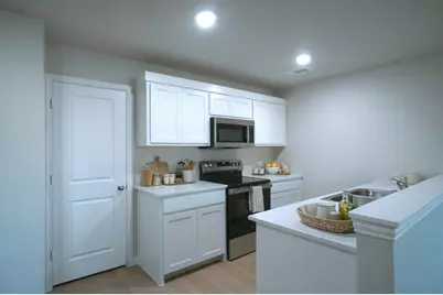 3008 Grey Wolf Circle #214, Denton, TX 76209 - Photo 5