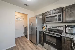 8417 Main St, North Richland Hills, TX 76182 - Photo 15