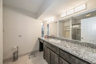 8417 Main St, North Richland Hills, TX 76182 - Photo 31