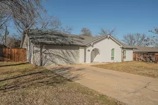8417 Main St, North Richland Hills, TX 76182 - Photo 3