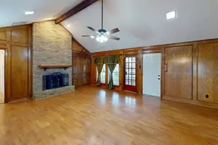 1000 Oxfordshire Dr, Carrollton, TX 75007 - Photo 5