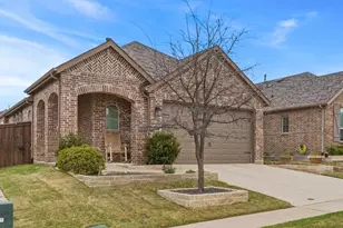 1829 Coronet Ave, Aubrey, TX 76227 - Photo 3