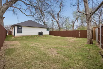 3702 Spring Avenue, Dallas, TX 75210 - Photo 25