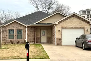 521 S Montgomery St, Sherman, TX 75090 - Photo 1