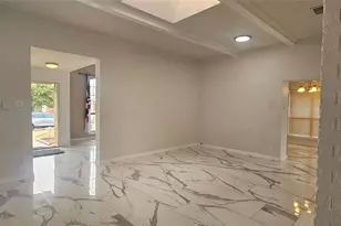 3102 Aspen Dr, Carrollton, TX 75007 - Photo 3