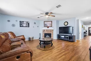 1528 Fieldstone Dr, Little Elm, TX 75068 - Photo 13
