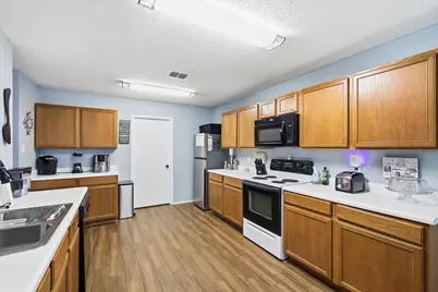 1528 Fieldstone Drive, Little Elm, TX 75068 - Photo 3