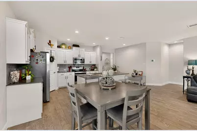 1601 Omaha Drive, Granbury, TX 76049 - Photo 5