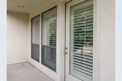 2606 Shelby Avenue #303, Dallas, TX 75219 - Photo 29