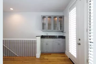2606 Shelby Avenue #303, Dallas, TX 75219 - Photo 17