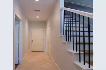 2606 Shelby Avenue #303, Dallas, TX 75219 - Photo 19