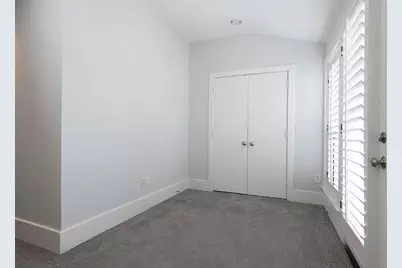 2606 Shelby Avenue #303, Dallas, TX 75219 - Photo 25
