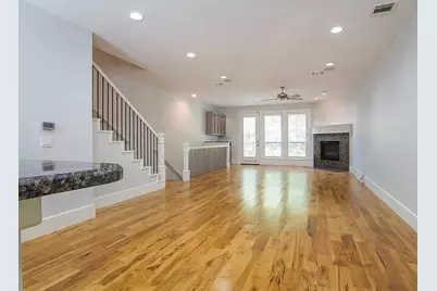 2606 Shelby Avenue #303, Dallas, TX 75219 - Photo 7