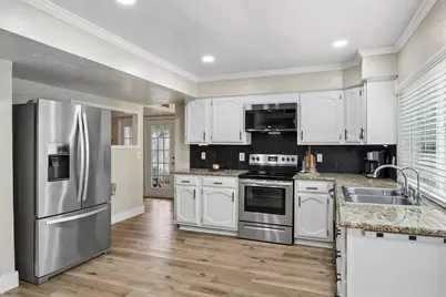 4020 Dogwood Lane, Fort Worth, TX 76137 - Photo 13