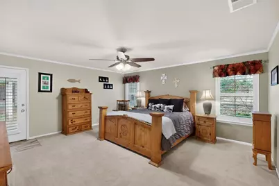 623 S Harbor Court, Granbury, TX 76048 - Photo 5