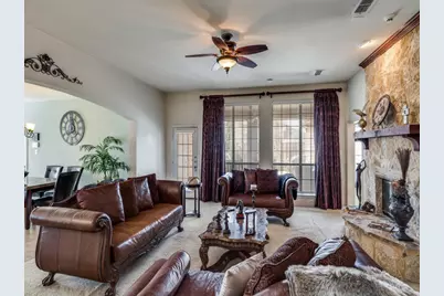 7013 Salem Court, Rowlett, TX 75089 - Photo 7