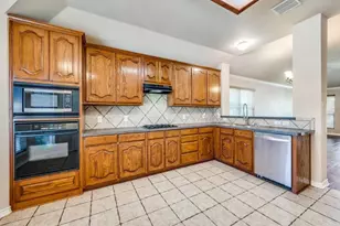 12253 Latigo Dr, Frisco, TX 75035 - Photo 11