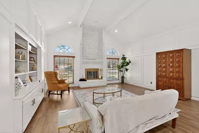 1110 Shady Oak Trail, Mansfield, TX 76063 - Photo 3