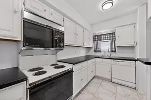 2106 Rainbow Dr, Arlington, TX 76011 - Photo 3